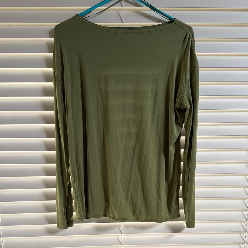 Lululemon Athletica Green Fitted Blouse